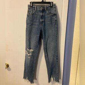 Women’s Garage Medium Wash Ripped Vintage Straight Jeans